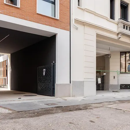 Bilocale Con Balcone Vicino Palazzo Del Ghiaccio Apartment *